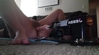 Squirting from sex machine - porn video